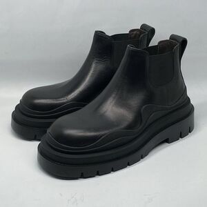 Bottega Veneta Tire Leather Chelsea Ankle Boots size 37.5